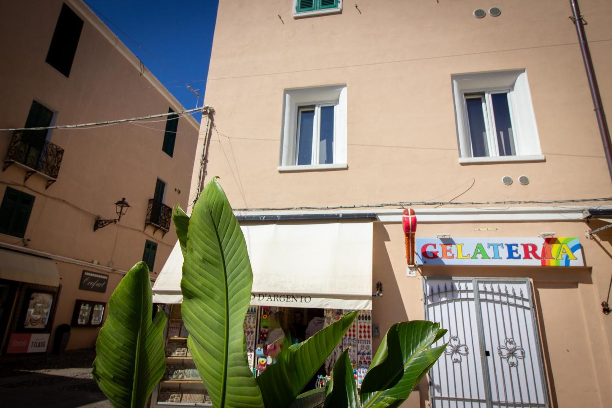 Appartamento In Centro Alghero Kültér fotó